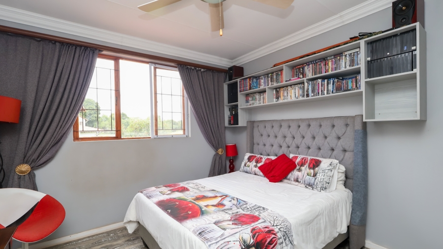 3 Bedroom Property for Sale in The Coves North West